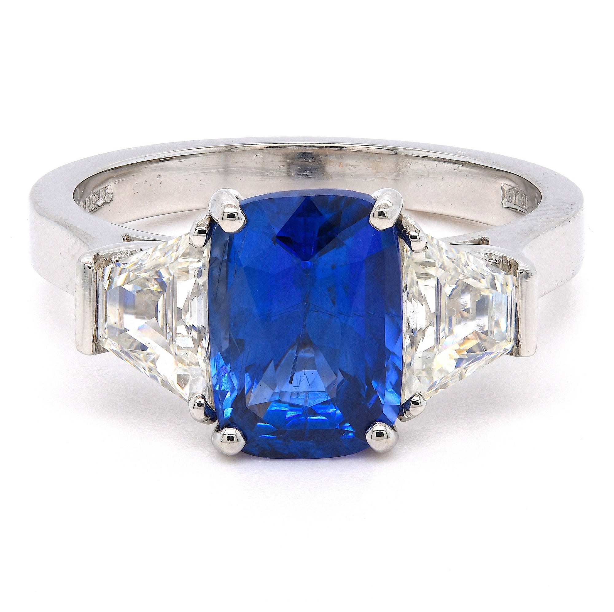 3.35ct Ceylon sapphire & diamond trilogy ring set in platinum