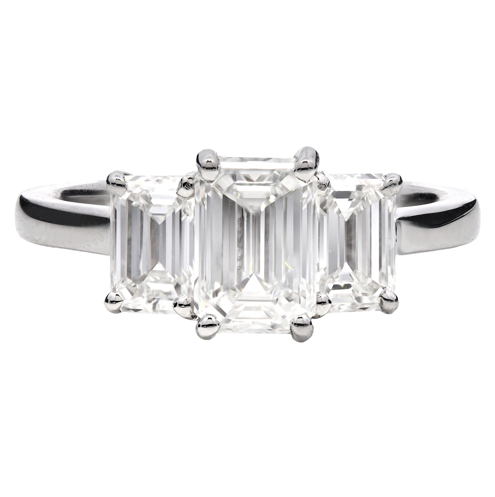 2.00ct natural diamond engagement ring, emerald cut, G colour, VS2 clarity, GIA certified. Platinum