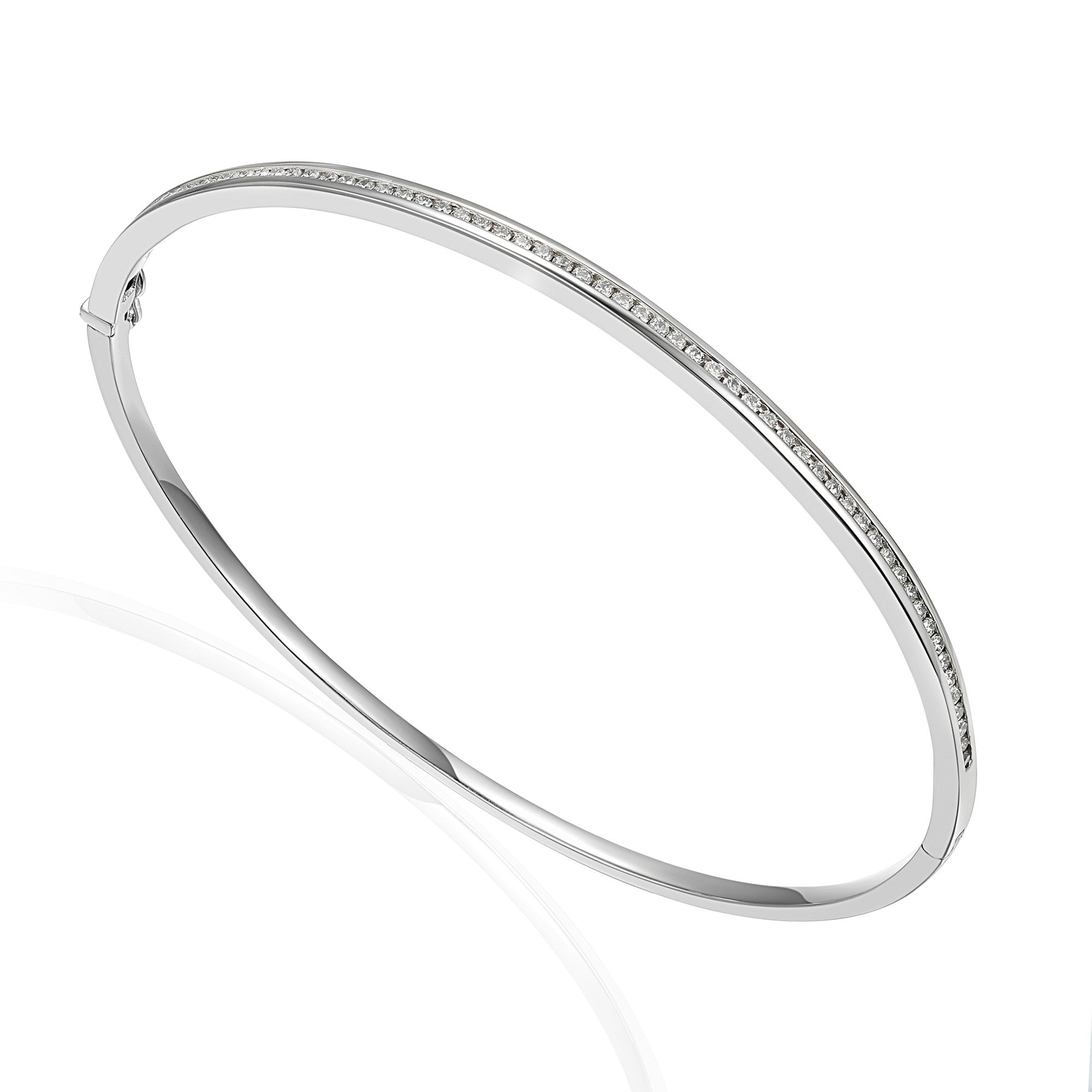 0.50ct round brilliant cut diamond bangle, platinum, H colour, SI clarity