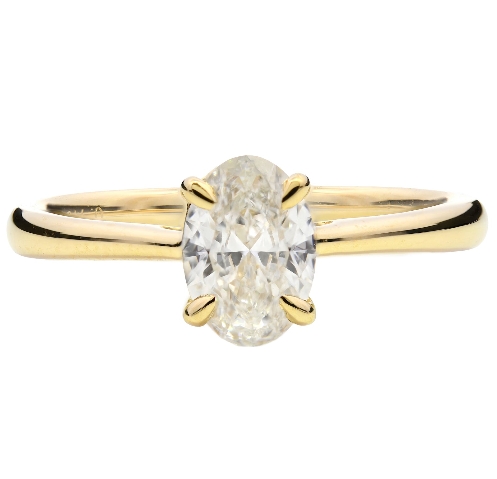 0.71ct natural diamond engagement ring, oval cut, H colour, SI1 clarity, GIA certified. 18ct Yellow Gold