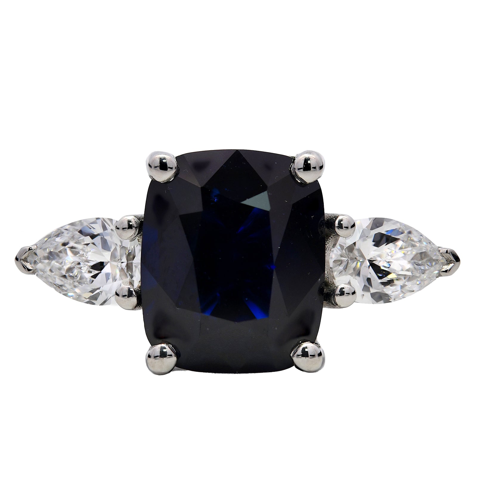 4.04ct blue sapphire & diamond engagement ring set in platinum. GIA & WGI certified