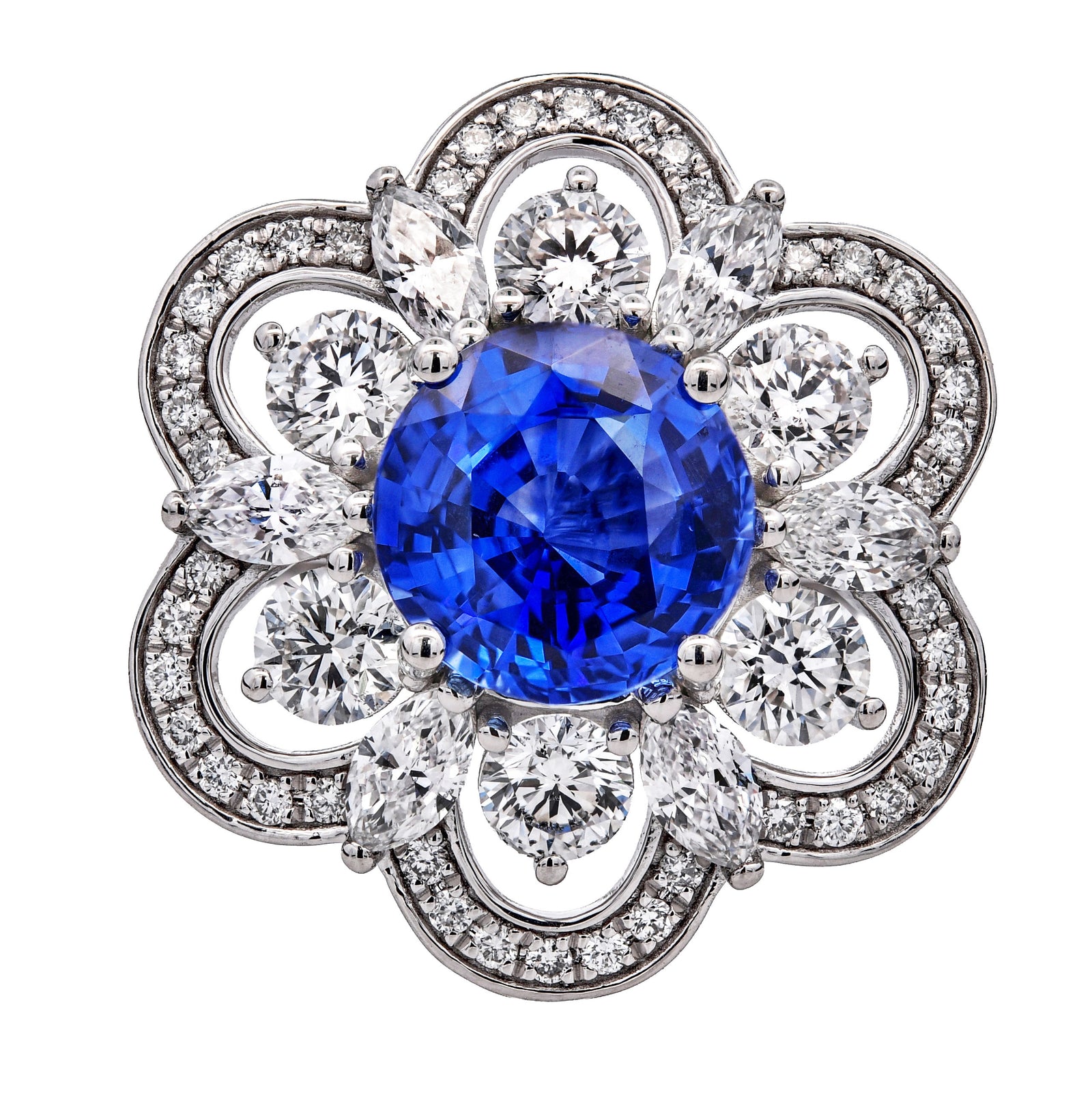 5.44ct Ceylon sapphire & diamond engagement ring set in platinum. WGI certified