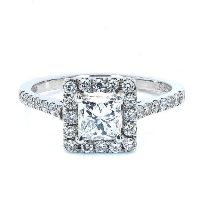 1.05ct natural diamond engagement ring, princess cut, E colour, VS2 clarity, IGI certified. Platinum