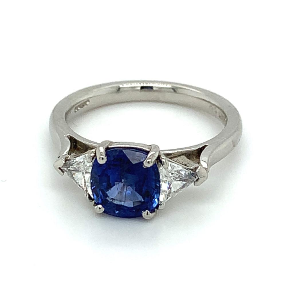 2.85ct sapphire & diamond trilogy engagement ring, platinum, G/H colour, SI clarity