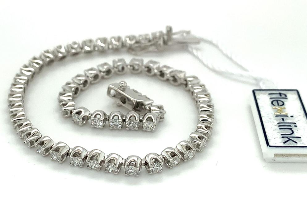 3.00ct round brilliant cut diamond tennis bracelet, 18kt white gold, G/H colour, SI clarity
