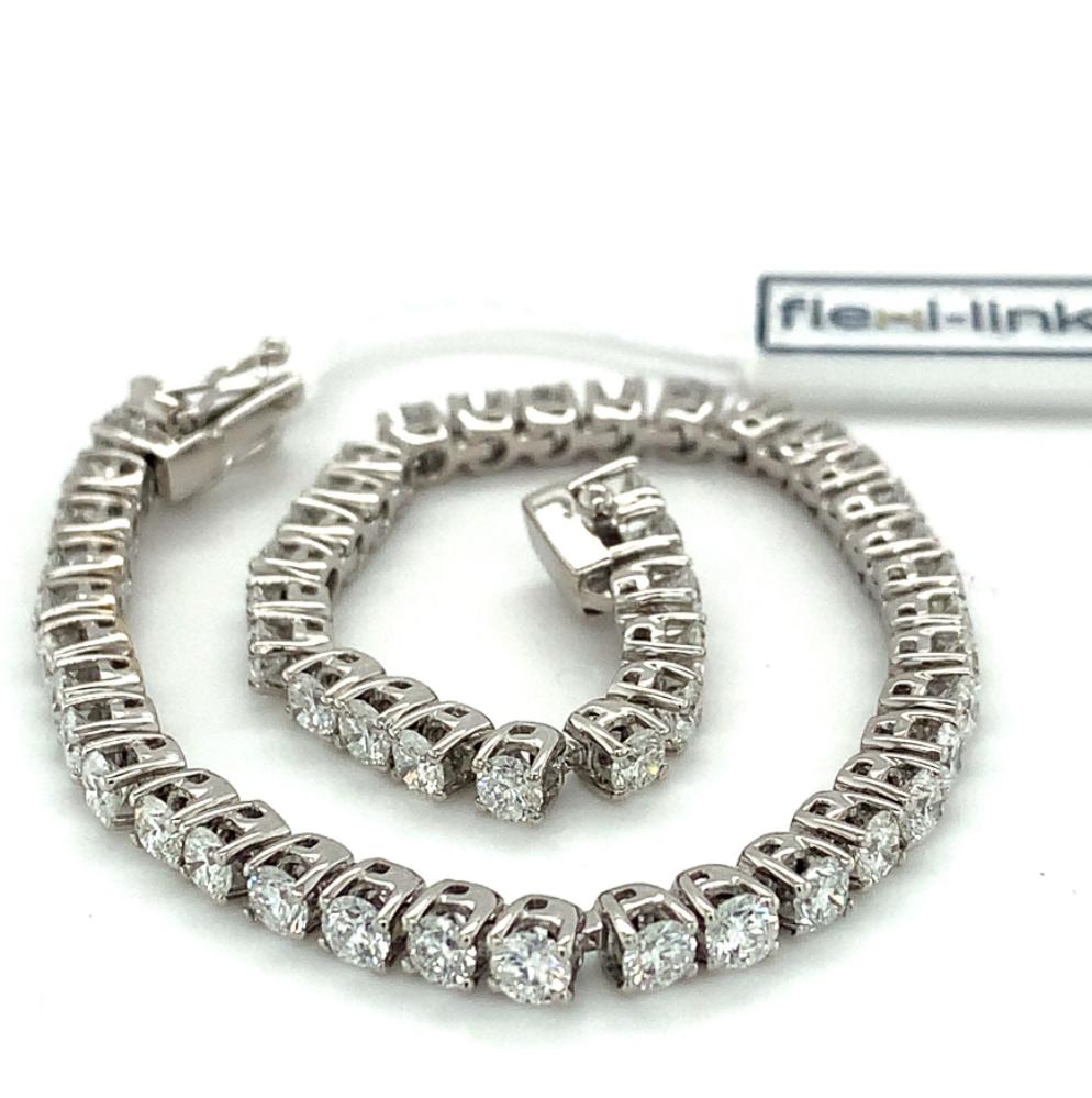 6.12ct round brilliant cut diamond tennis bracelet, 18kt white gold, G/H colour, SI clarity