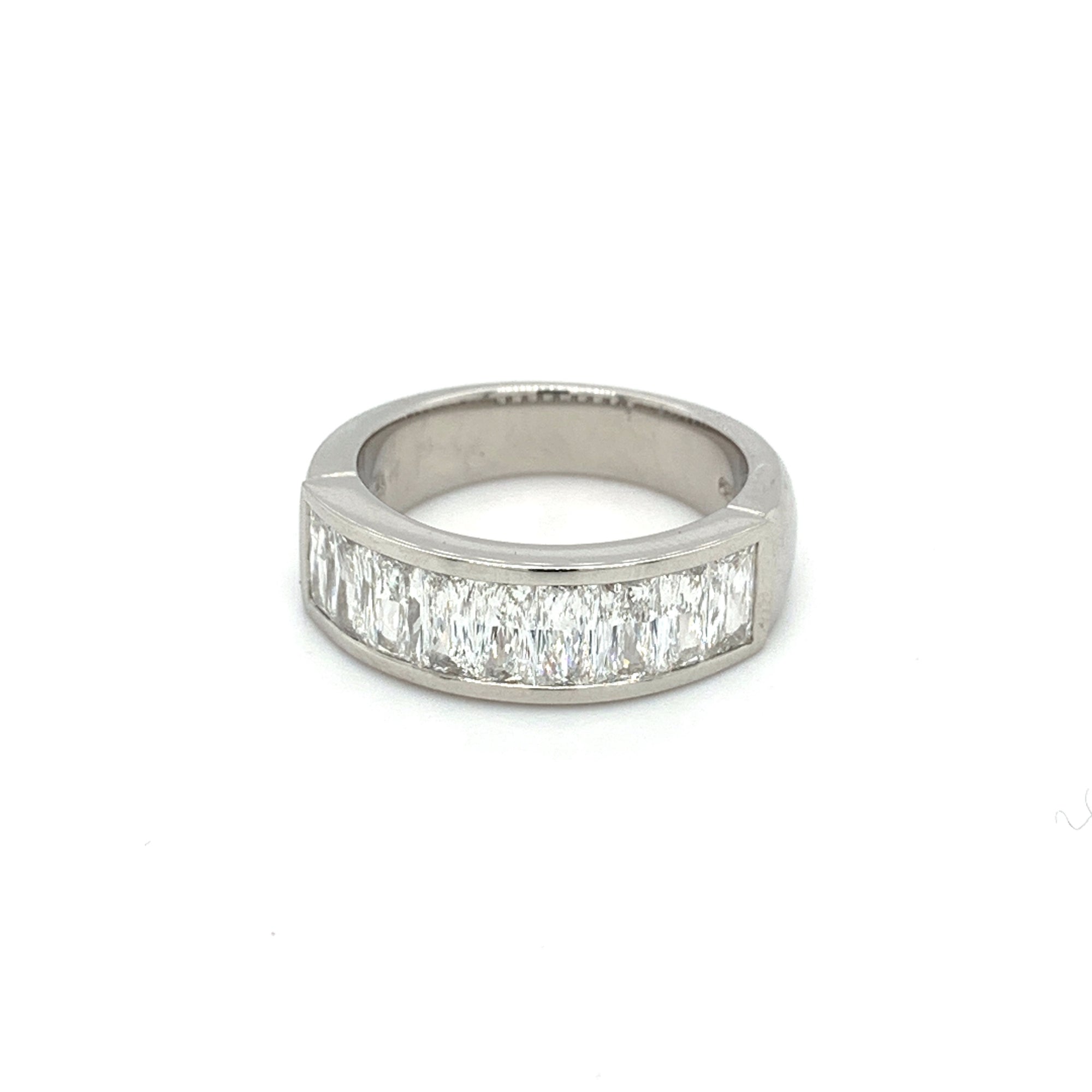 1.79ct scissor cut diamond ring, platinum, G/H colour, SI clarity