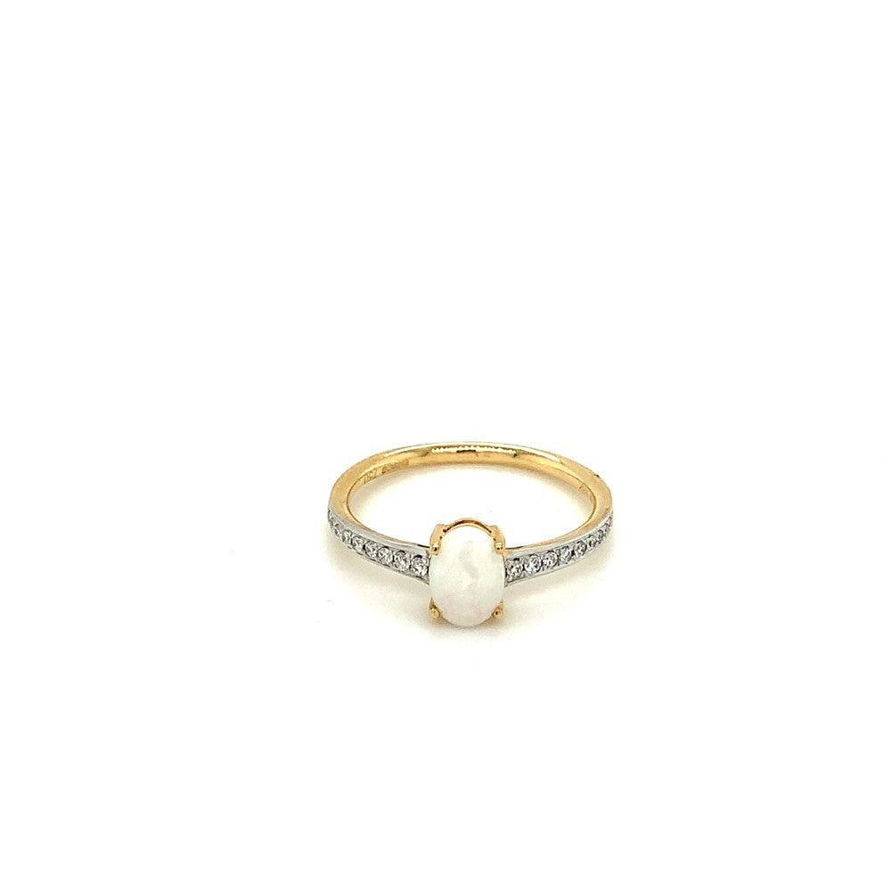0.53ct opal & diamond ring set in 18ct yellow & white gold