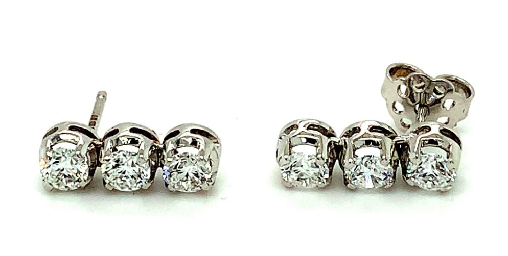 1.52ct diamond drop earrings set in 18kt white gold, G/H colour, SI clarity