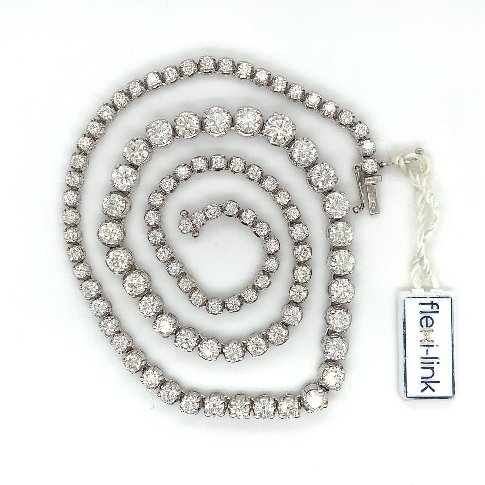 8.15ct round brilliant cut diamond graduated necklace, 18kt white gold, G/H colour, SI clarity