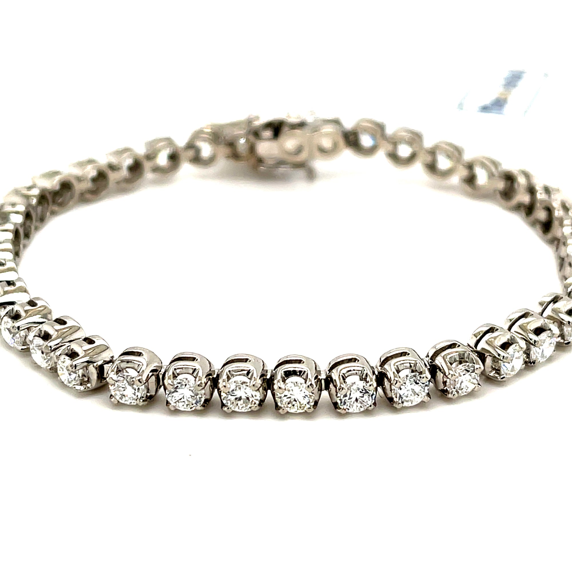 6.03ct round brilliant cut diamond tennis bracelet, platinum, G/H colour, SI clarity