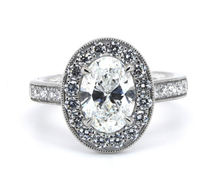 2.68ct natural diamond engagement ring, oval cut, G colour, SI1 clarity, GIA certified. Platinum